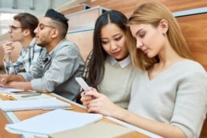 Need of mobile app in education industry
