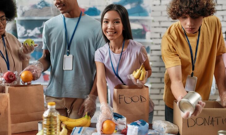 5 Ways Families Can Help Their Community